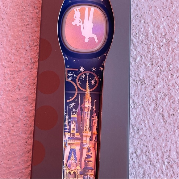 ❌SOLD❌ NEW Disney MAGICBAND+ MagicBand PLUS WDW 50th Anniversary Walt & Mickey - Picture 7 of 11